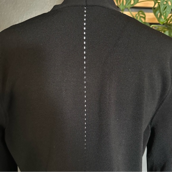 MM Lafleur Classic Black Blazer - Picture 2 of 10